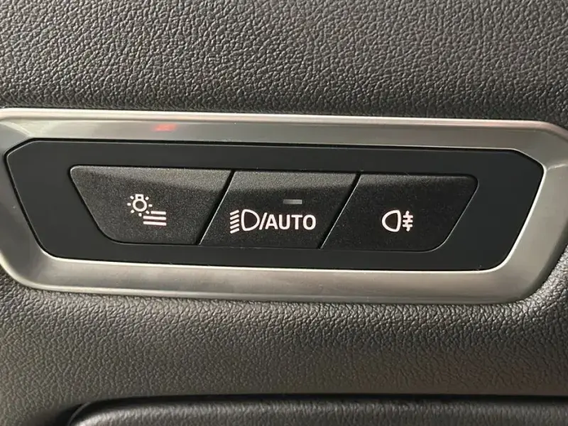 2025 BMW X7 с пробегом 8 980 км