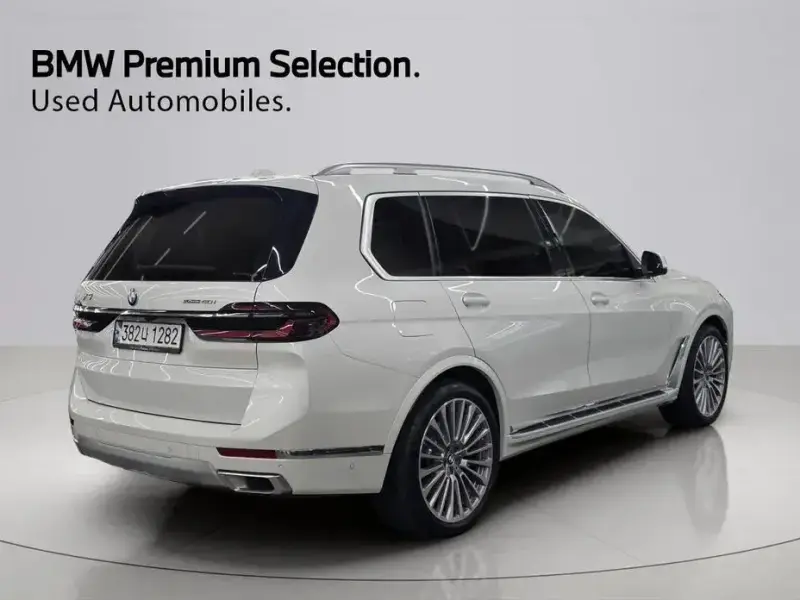 2025 BMW X7 с пробегом 16 306 км