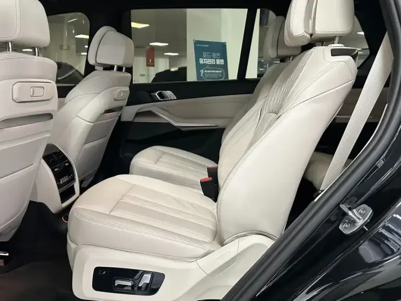 2025 BMW X7 с пробегом 4 282 км
