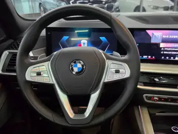 2025 BMW X7 с пробегом 16 306 км