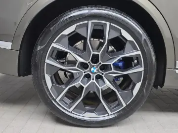 2025 BMW X7 с пробегом 17 746 км