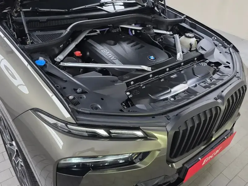2025 BMW X7 с пробегом 17 746 км