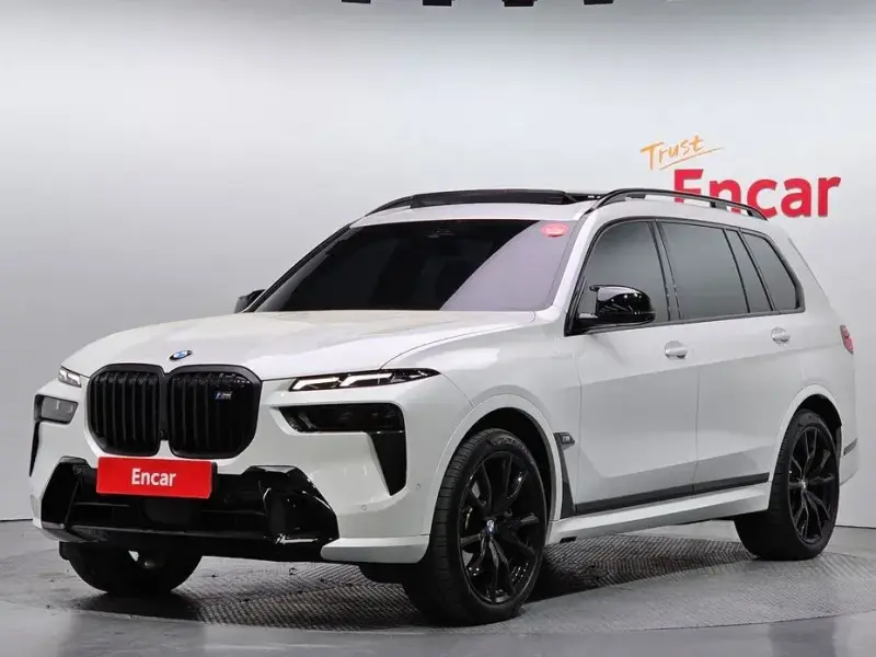 2024 BMW X7 с пробегом 27 813 км