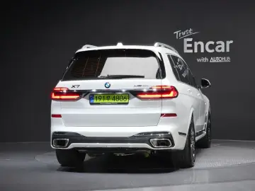 2024 BMW X7 с пробегом 3 902 км