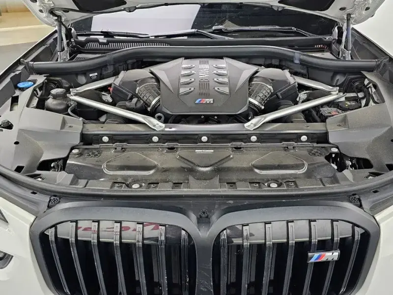 2024 BMW X7 с пробегом 27 813 км