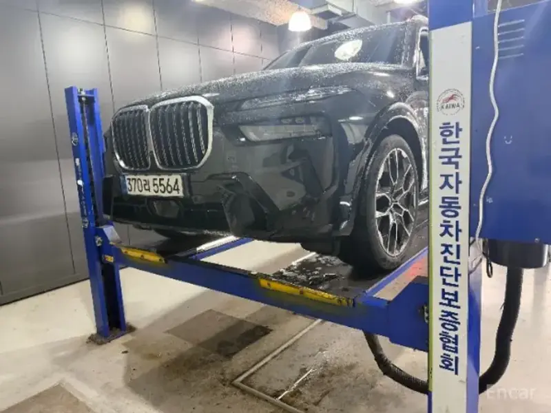 2025 BMW X7 с пробегом 7 170 км