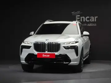2025 BMW X7 с пробегом 20 790 км