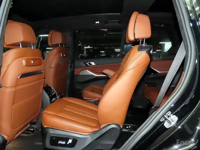 2024 BMW X7 с пробегом 33 001 км