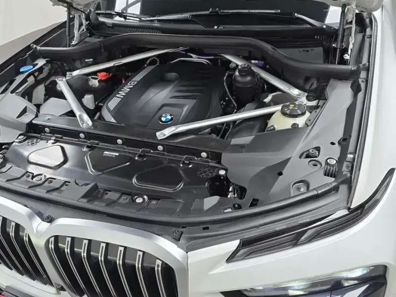 2025 BMW X7 с пробегом 20 790 км