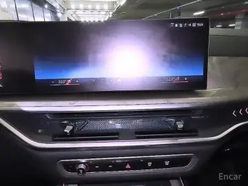 2024 BMW X7 с пробегом 33 001 км
