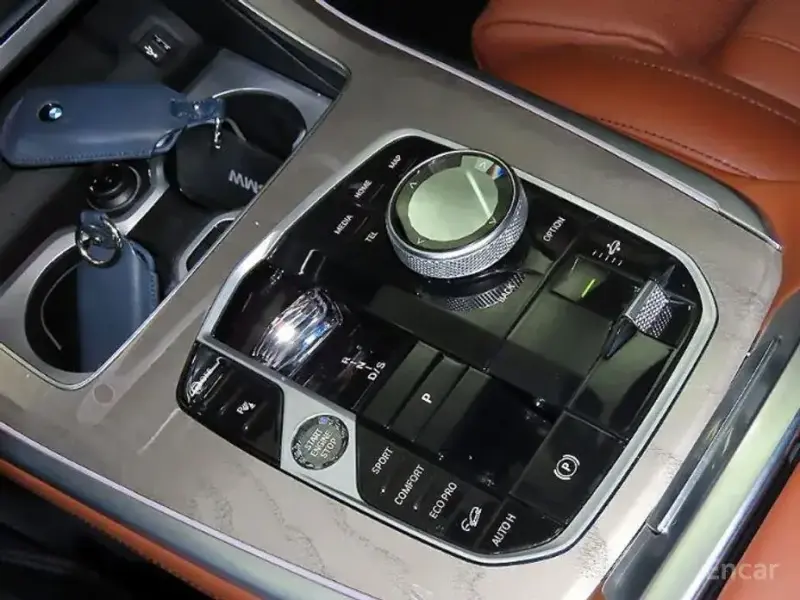 2024 BMW X7 с пробегом 33 001 км