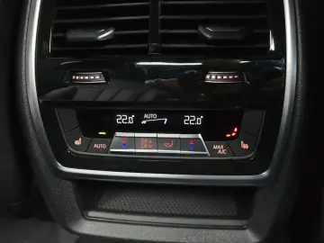 2025 BMW X7 с пробегом 20 790 км