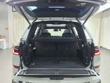 2025 BMW X7 с пробегом 20 790 км