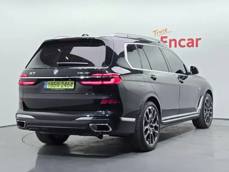 2025 BMW X7 с пробегом 4 438 км