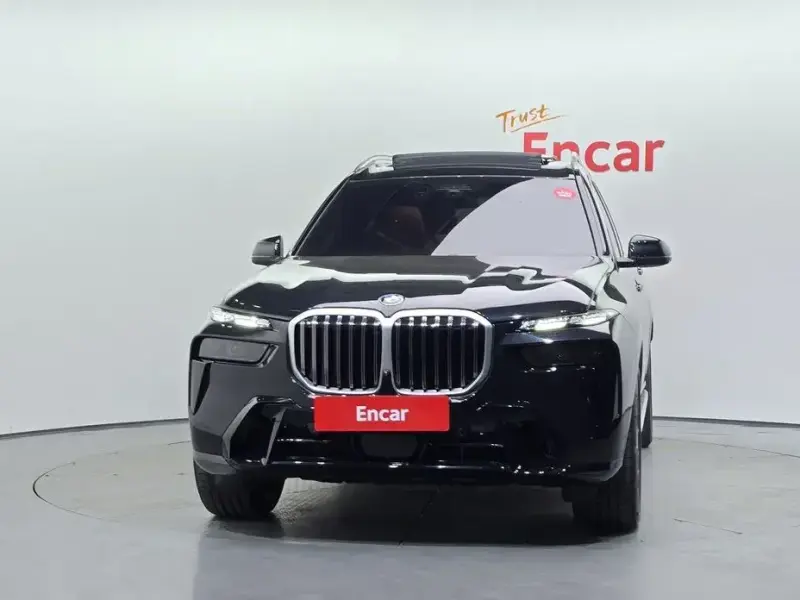 2025 BMW X7 с пробегом 4 438 км