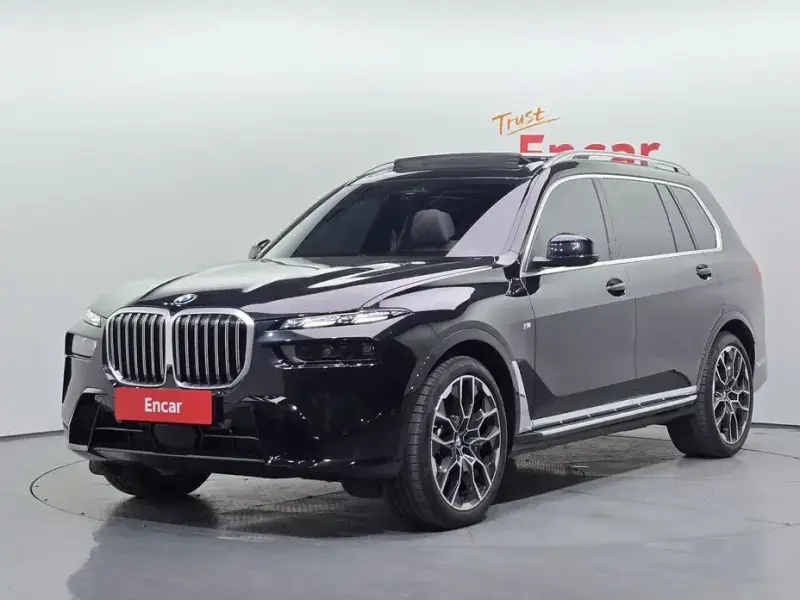 2025 BMW X7 с пробегом 4 221 км