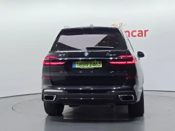 2025 BMW X7 с пробегом 4 221 км