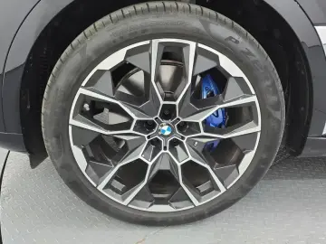 2025 BMW X7 с пробегом 4 221 км