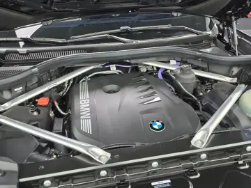 2025 BMW X7 с пробегом 4 221 км