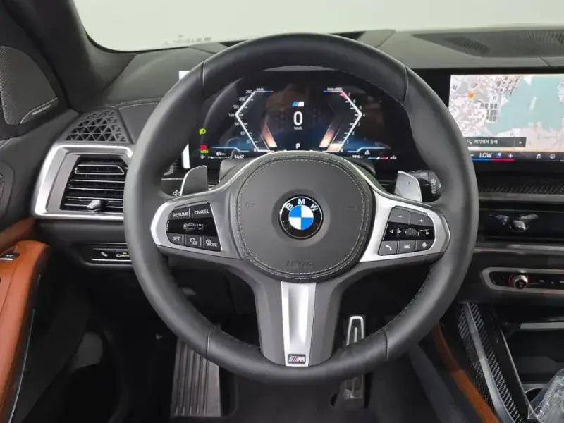 2025 BMW X7 с пробегом 4 438 км