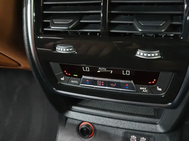 2025 BMW X7 с пробегом 4 438 км