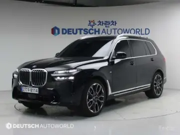 2025 BMW X7 с пробегом 10 982 км