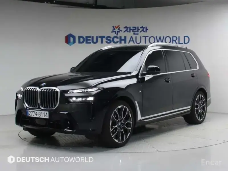 2025 BMW X7 с пробегом 10 982 км