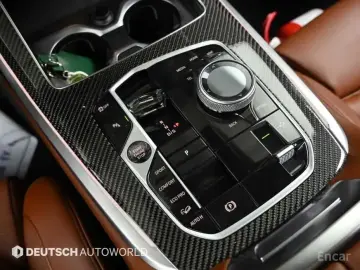 2025 BMW X7 с пробегом 10 982 км