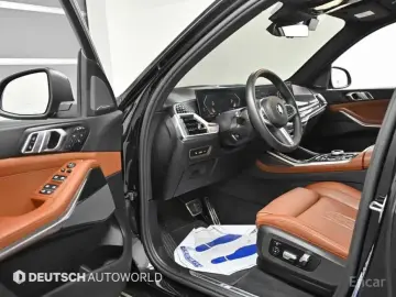 2025 BMW X7 с пробегом 10 982 км