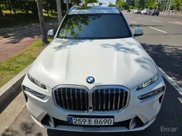 2025 BMW X7 с пробегом 5 700 км