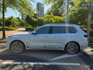 2025 BMW X7 с пробегом 5 700 км