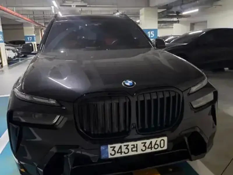 2025 BMW X7 с пробегом 220 000 км