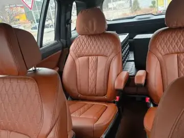 2025 BMW X7 с пробегом 8 500 км