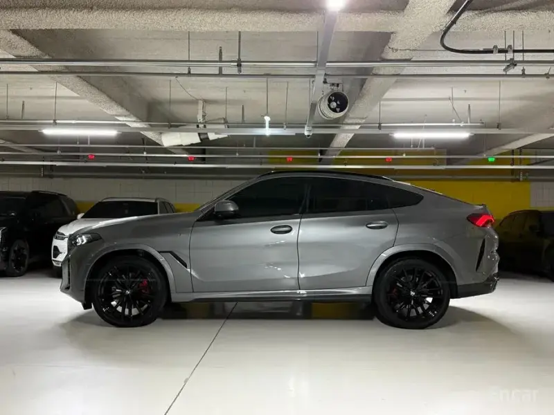 2025 BMW X6 с пробегом 4 800 км