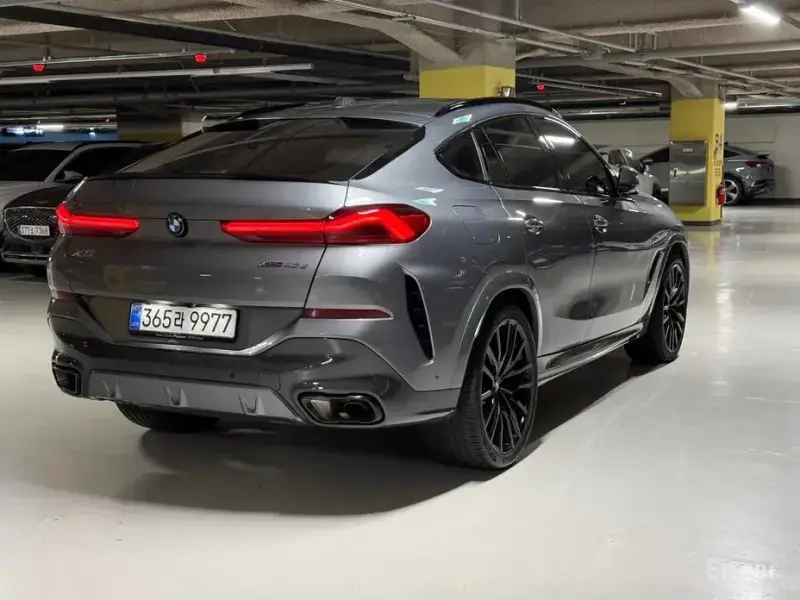 2025 BMW X6 с пробегом 4 800 км