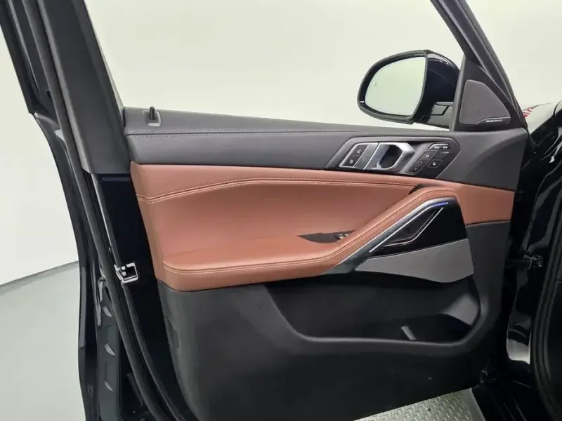 2025 BMW X6 с пробегом 7 294 км