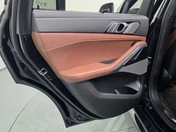 2025 BMW X6 с пробегом 7 294 км