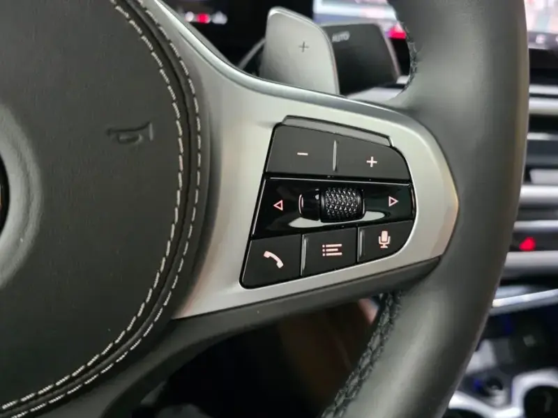 2025 BMW X6 с пробегом 7 294 км