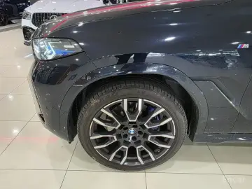2025 BMW X6 с пробегом 13 451 км