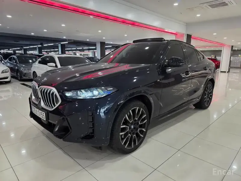 2025 BMW X6 с пробегом 15 210 км