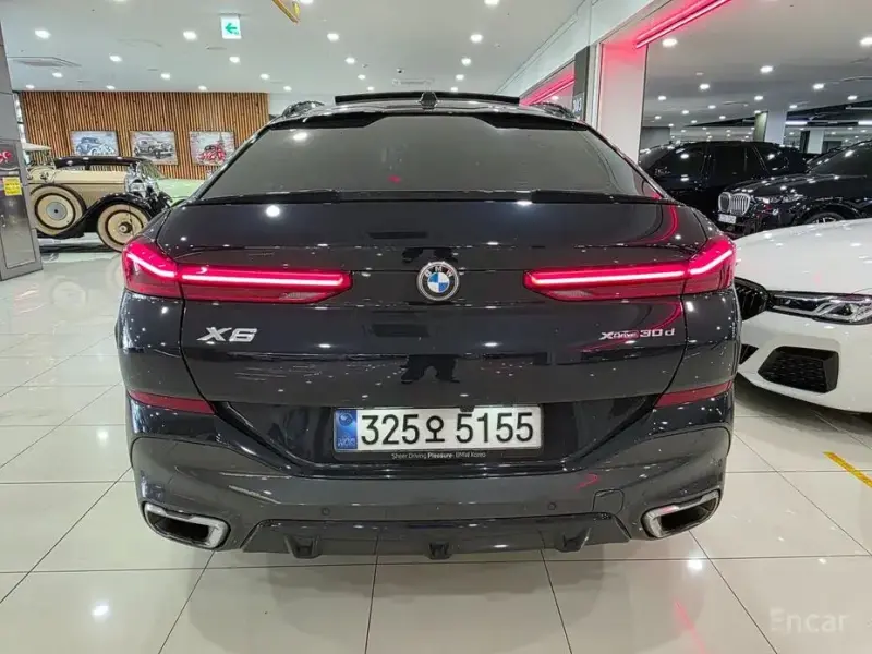 2025 BMW X6 с пробегом 15 210 км