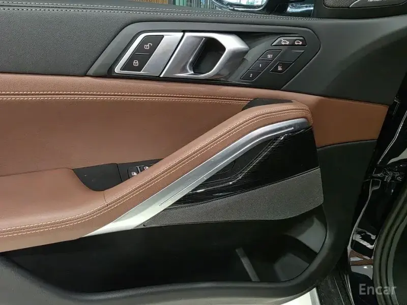 2025 BMW X6 с пробегом 15 210 км