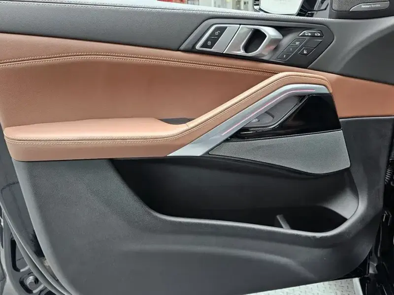2025 BMW X6 с пробегом 5 845 км