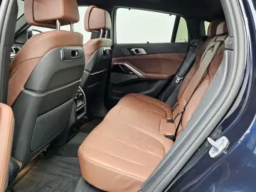 2025 BMW X6 с пробегом 5 845 км
