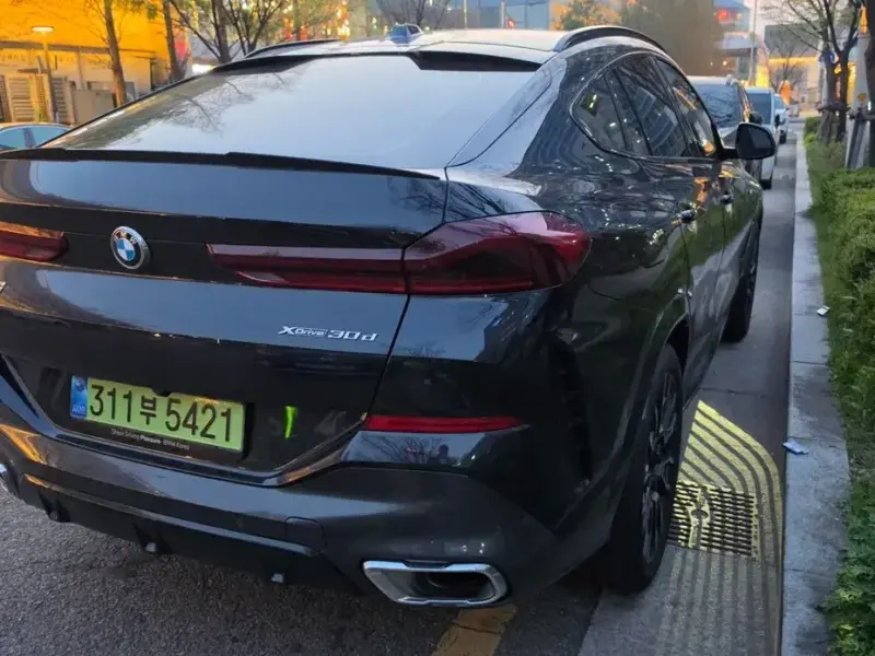 2025 BMW X6 с пробегом 6 439 км