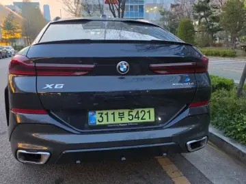 2025 BMW X6 с пробегом 6 439 км