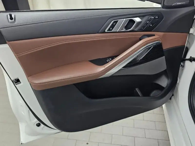 2024 BMW X6 с пробегом 45 622 км
