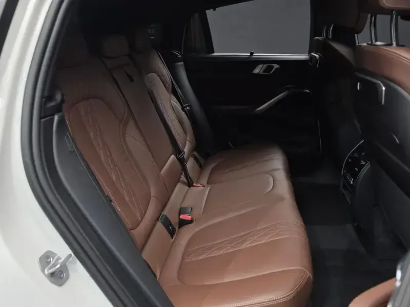 2024 BMW X6 с пробегом 18 123 км