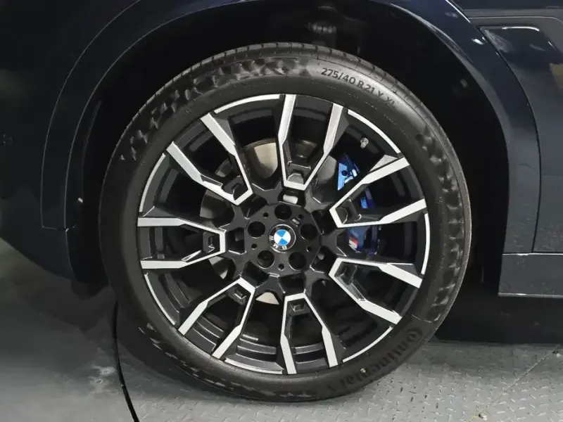 2025 BMW X6 с пробегом 6 208 км