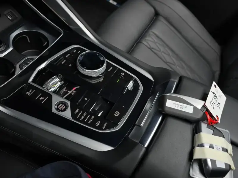 2025 BMW X6 с пробегом 6 208 км